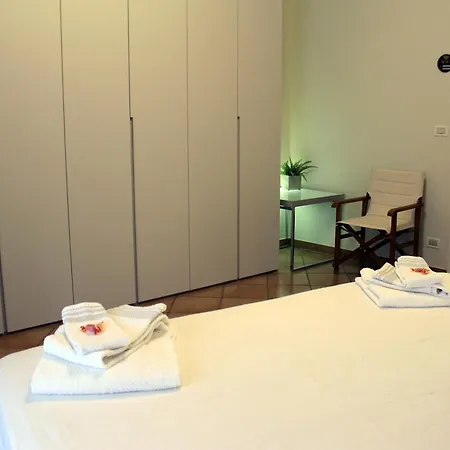 Lägenhet Epi House Splendido Attico Vicino Al Centro E Al Mare Pescara