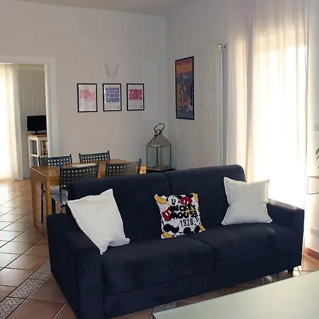 Epi House Splendido Attico Vicino Al Centro E Al Mare 公寓 *