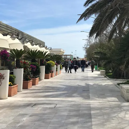 Διαμέρισμα Epi House Splendido Attico Vicino Al Centro E Al Mare *